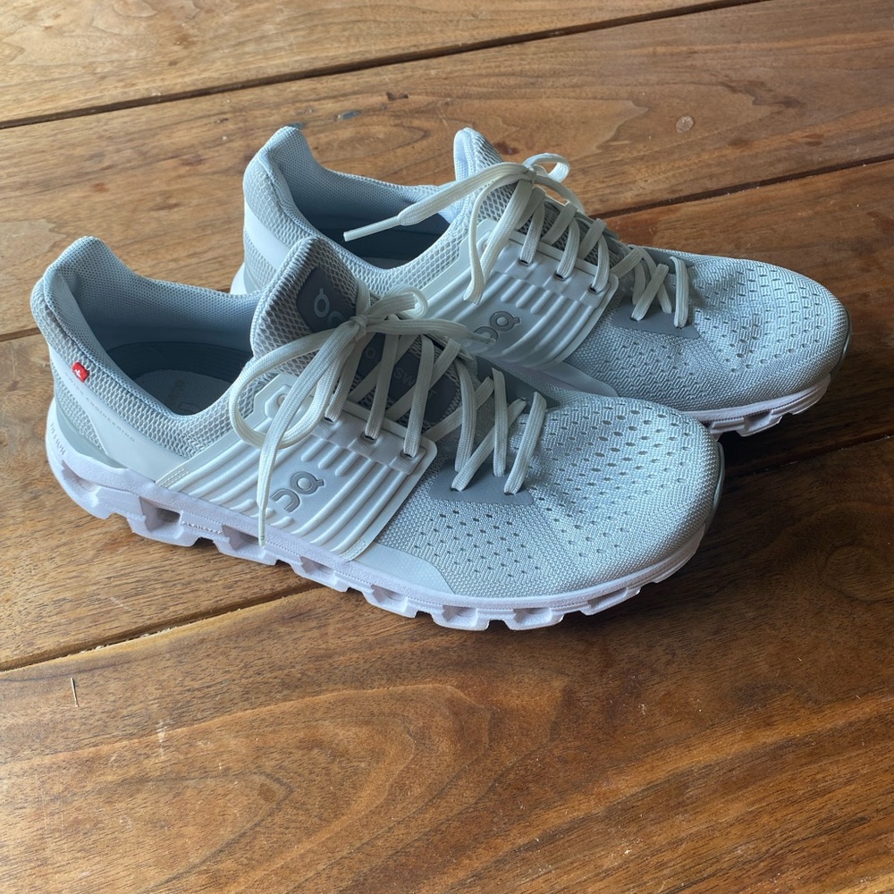 OnClouds Cloudswift ladies running shoes